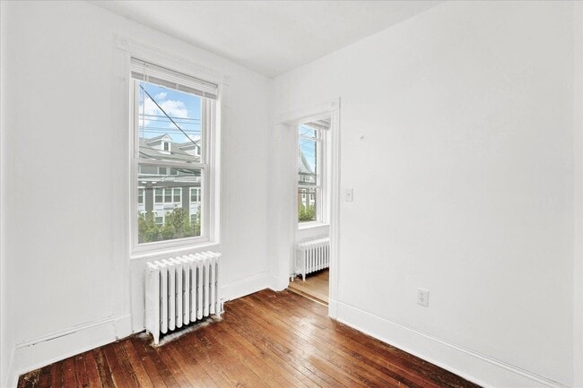 Building Photo - 1314 Paterson Plank Rd