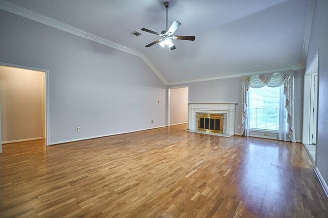 Building Photo - 5022 Moss Run Dr