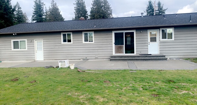 Building Photo - 8071 Emery Rd