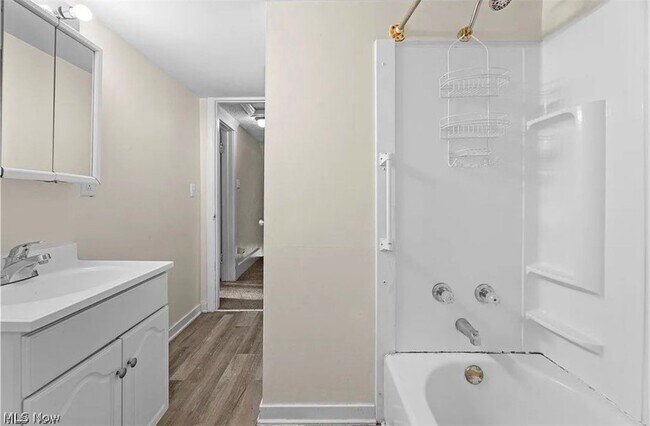 Building Photo - 374 Gibbs Pl