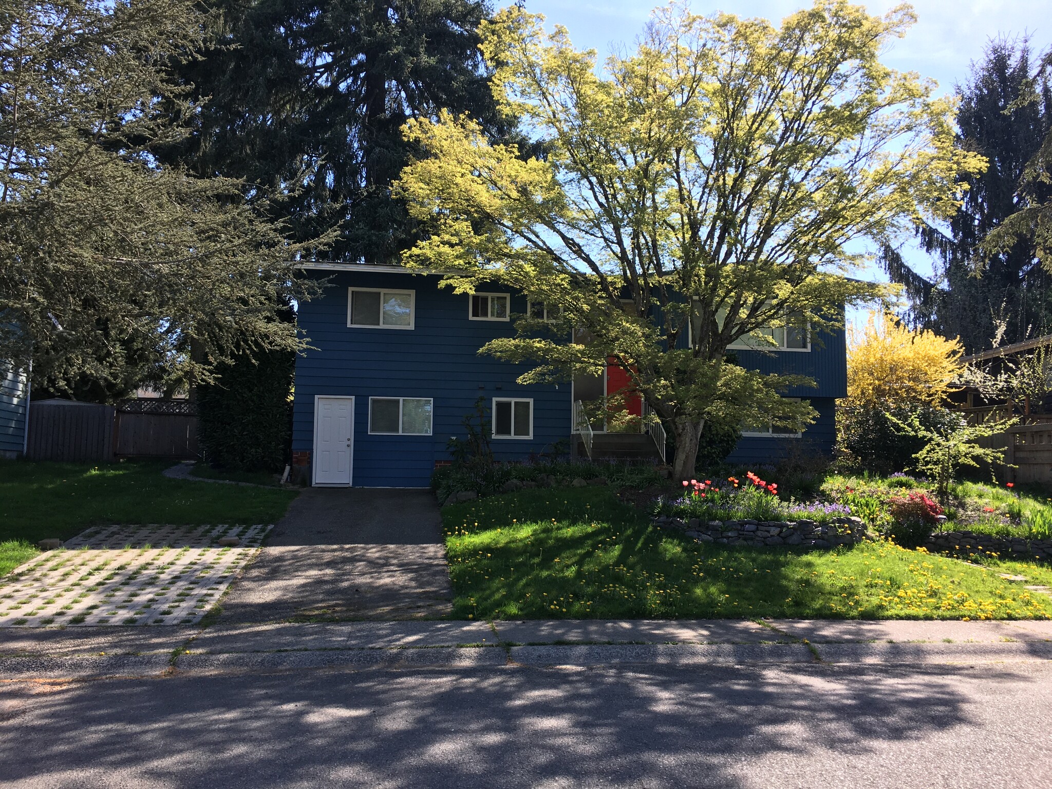 Building Photo - 14018 89th Ave NE