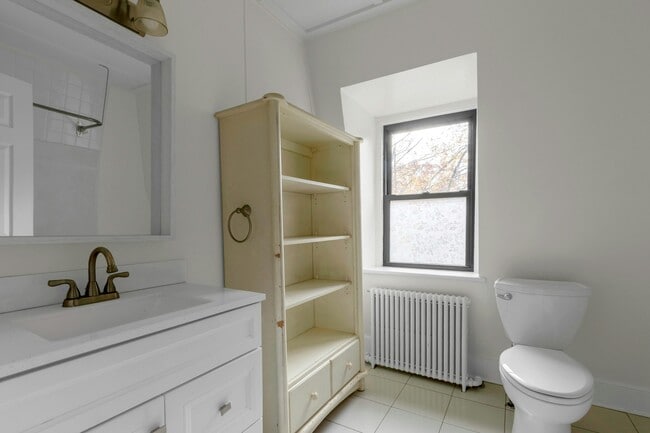 Building Photo - 46 Voorhis Ave