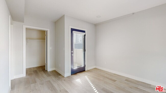 Building Photo - 236 Rosemont Ave