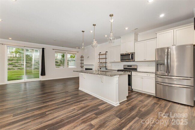 Building Photo - 17112 Carolina Hickory Dr