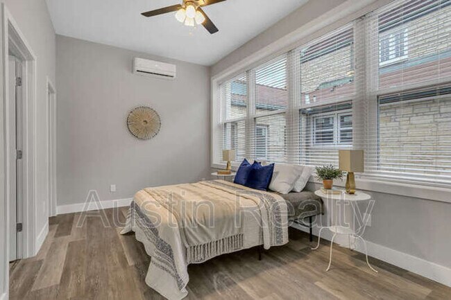 Building Photo - 5347 Nottingham Ave