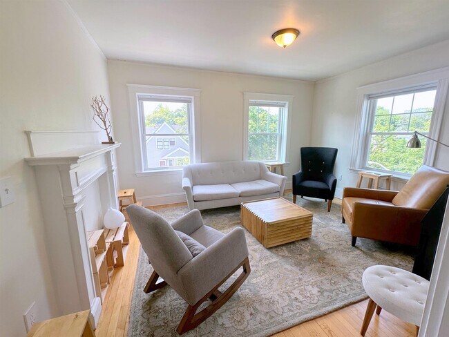 Primary Photo - 269 Huron Ave