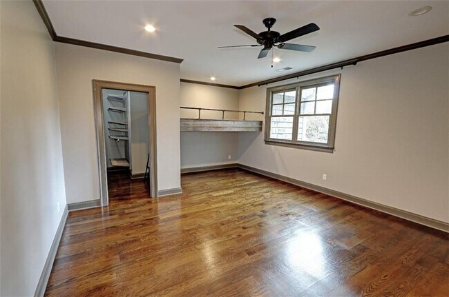 Building Photo - 1178 Chambord Way NE