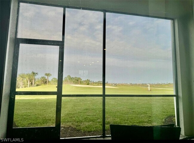 Building Photo - 12180 Wellen Golf St