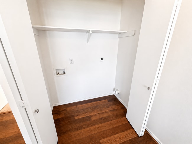 Building Photo - AVAILABLE NOW, APPLY AT OUR WEBSITE TODAY!