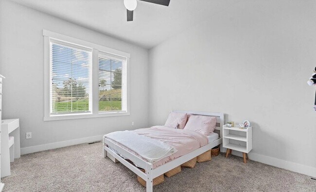 Building Photo - 6580 Sage Basin Way