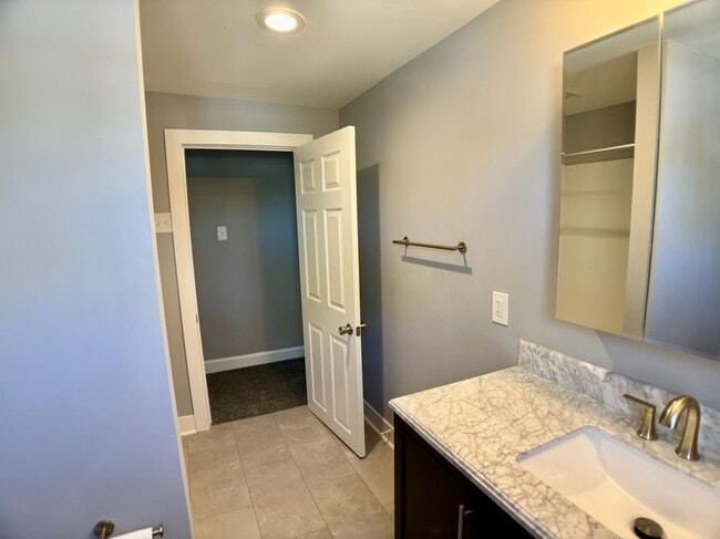 Building Photo - 1107 Cinnaminson Ave
