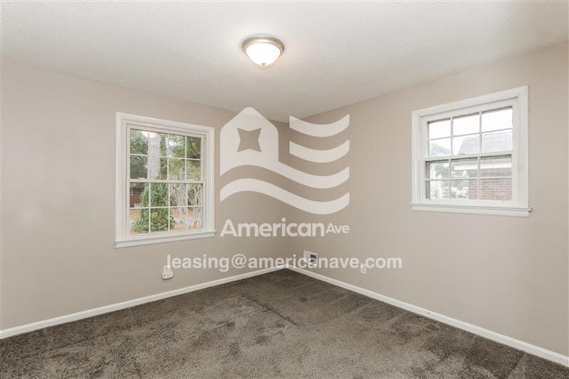 Building Photo - 4527 Robney Dr