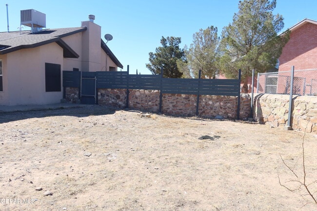 Building Photo - 5732 Green Castle Rd