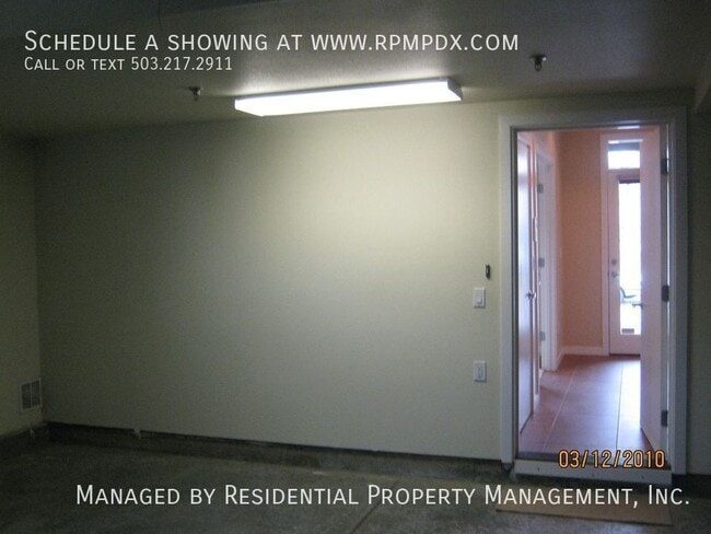 Building Photo - 1420 NW 20th Ave.