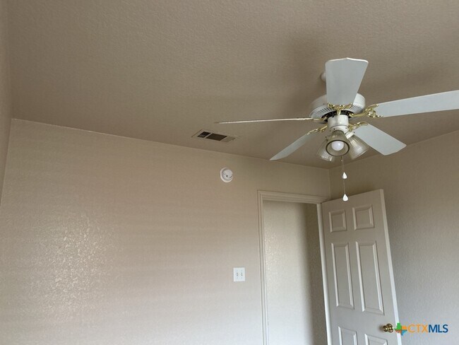 Building Photo - 4704 Pennington Ave