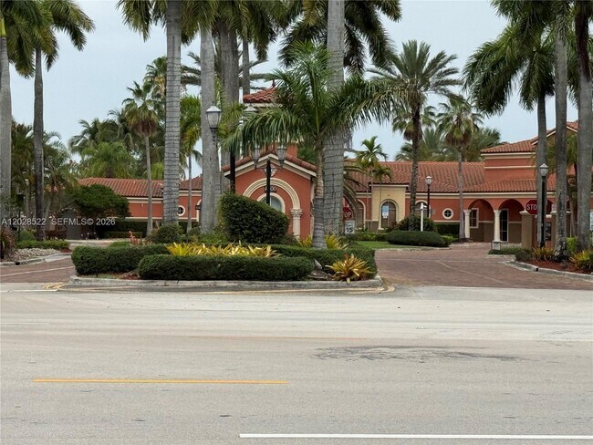 Building Photo - 4704 SW 160th Ave