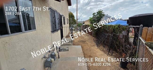 Building Photo - 1702 E 7th St