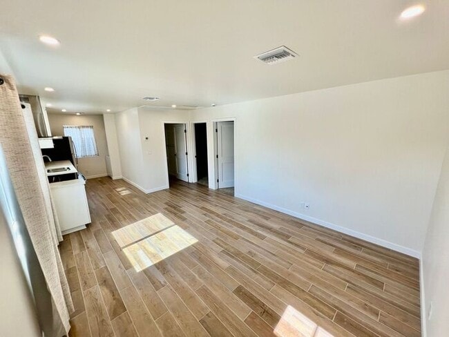 Building Photo - Brand New Modern & Private 2-Bed, 1-Bath A...