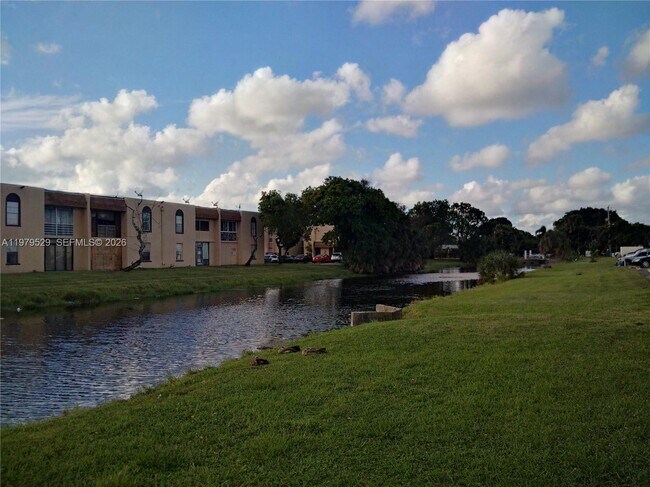 Building Photo - 4160 NW 21st St