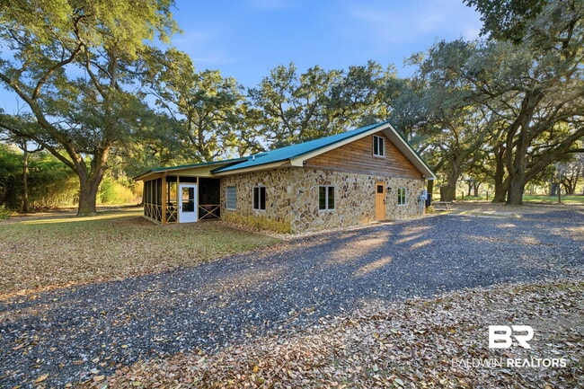 Building Photo - 27522 Burkhardt Dr
