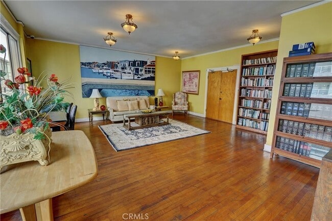 Building Photo - 360 W Ocean Blvd