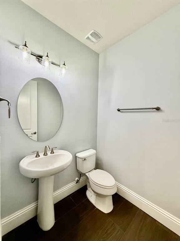 Building Photo - 18824 Birchwood Groves Dr