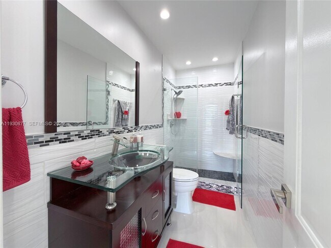 Building Photo - 17135 NW 87th Ave