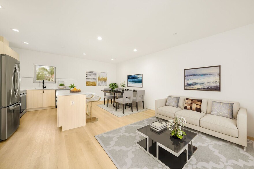 Interior Photo - E Street