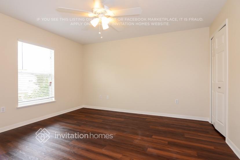 Building Photo - 3309 97th Ln E