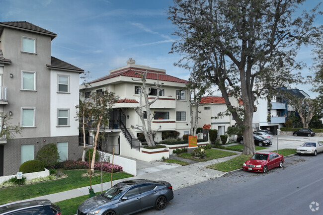 Building Exterior - Lido Apartments - 3423 Mentone Ave