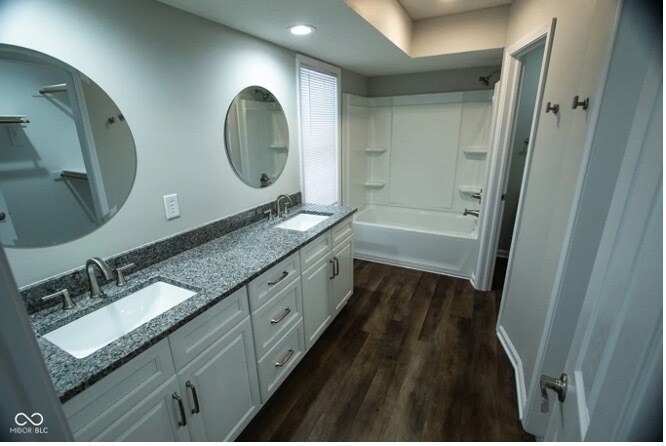 Building Photo - 10813 Putnam Pl