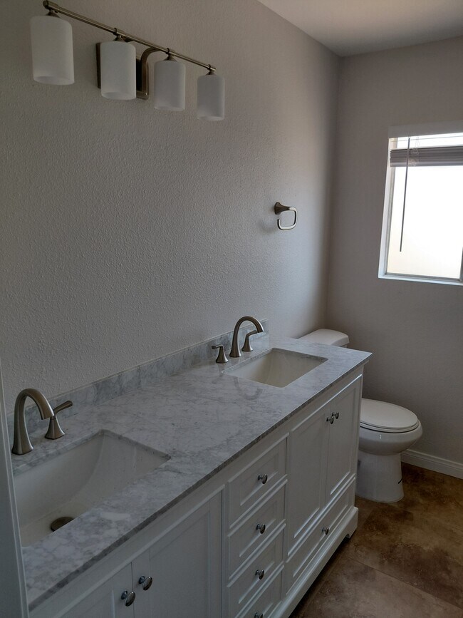 Building Photo - 5612 Galloping Way