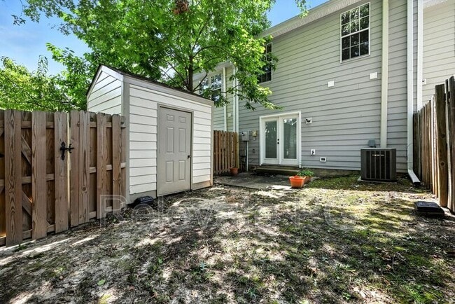 Building Photo - 7806 Balineen Ct