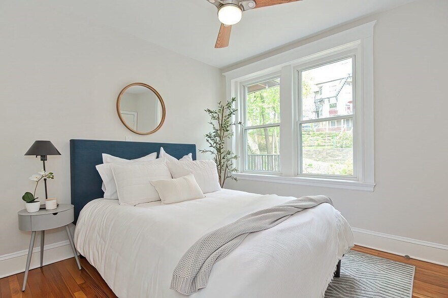 Building Photo - 23 Westbourne Ter
