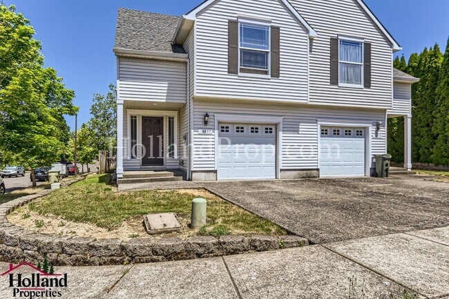 Building Photo - Beautiful Duplex with Great Location!!! NEW PRICE and REDUCED SECURITY DEPOSIT
