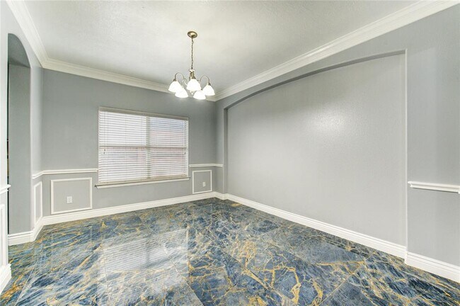 Building Photo - 5002 Laura Lee Ln