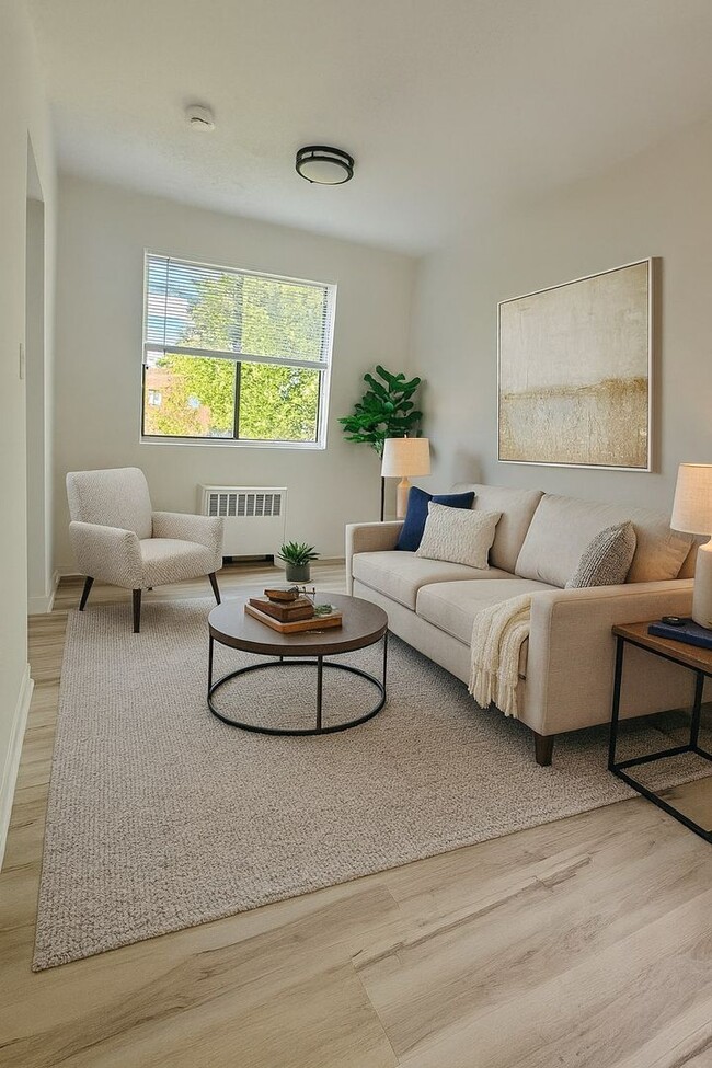 Building Photo - 3 Bed 1 Bath SW DC