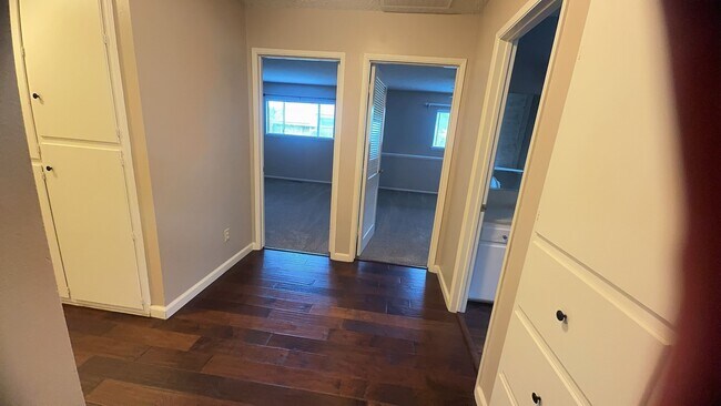 Building Photo - Beautiful Home with Golf course Views