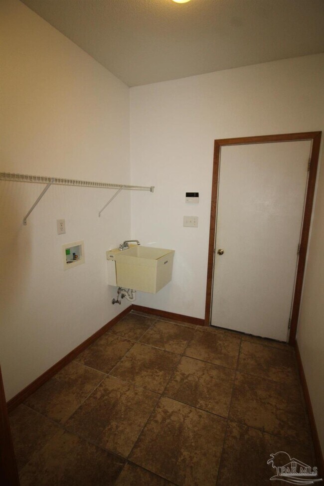 Building Photo - 8316 Antioch Ct