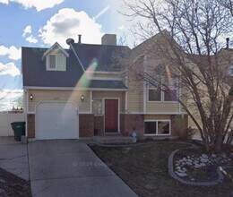 Building Photo - 1375 West Countrywood Lane