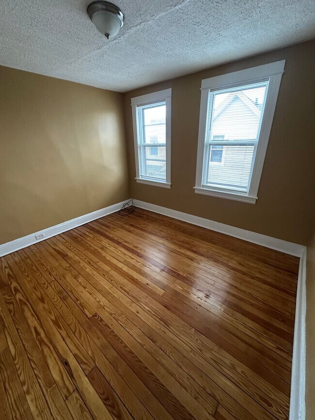 Building Photo - French St. 201-203