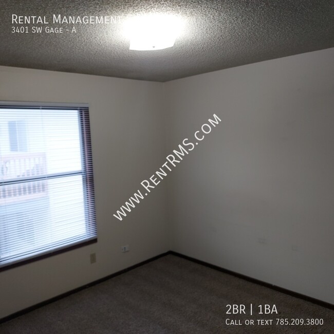 Building Photo - **MOVE-IN SPECIAL**3401 SW Gage Unit A- 2 ...