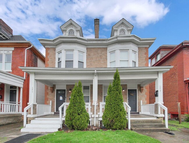 Building Photo - 171-173 N 18th St