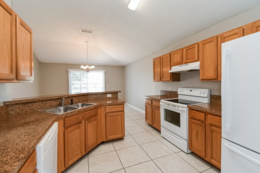 Building Photo - 2912 Brittany Bluff Dr