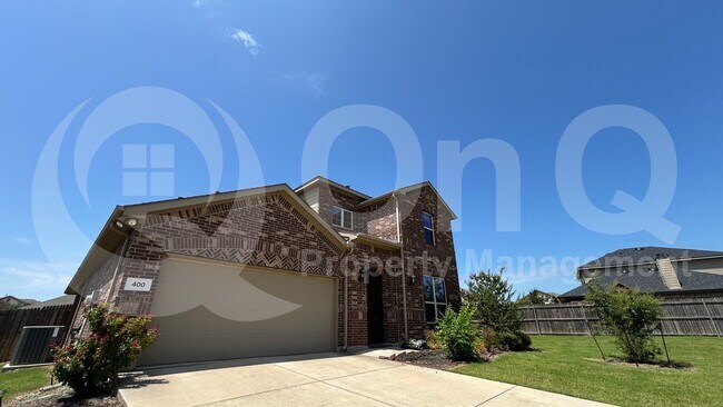 Building Photo - 400 Plum Ct