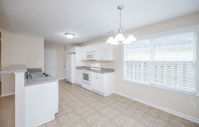 Building Photo - 272 High Meadows Cir