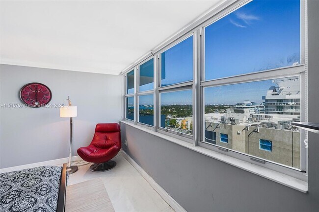 Building Photo - 5838 Collins Ave