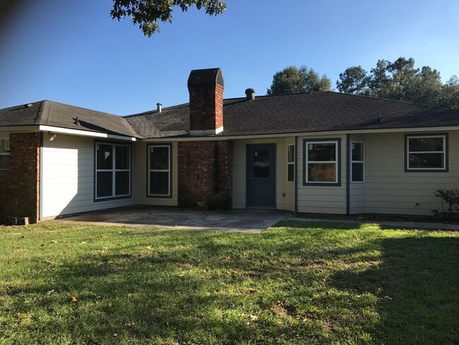 Building Photo - 16403 Ellis Ave