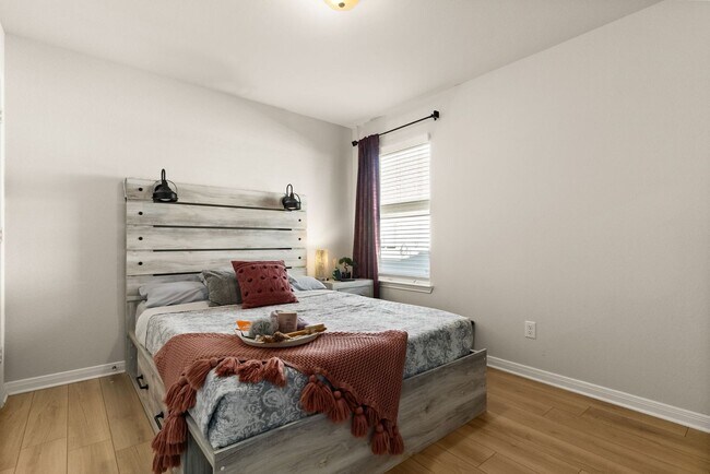 Building Photo - 9612 Caemlyn Cv