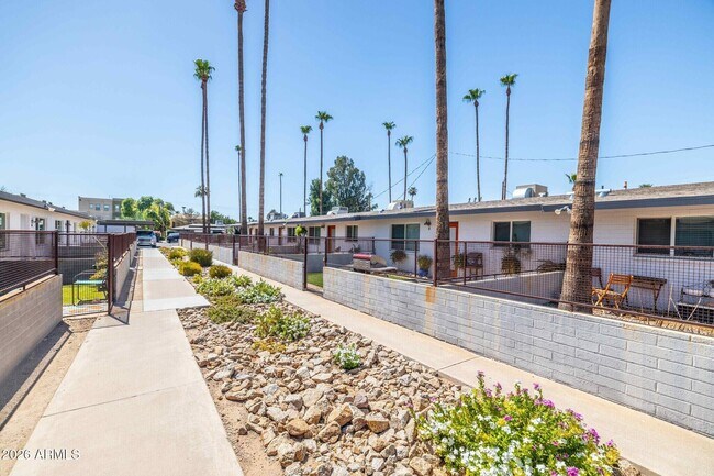 Building Photo - 4231 N 27th St